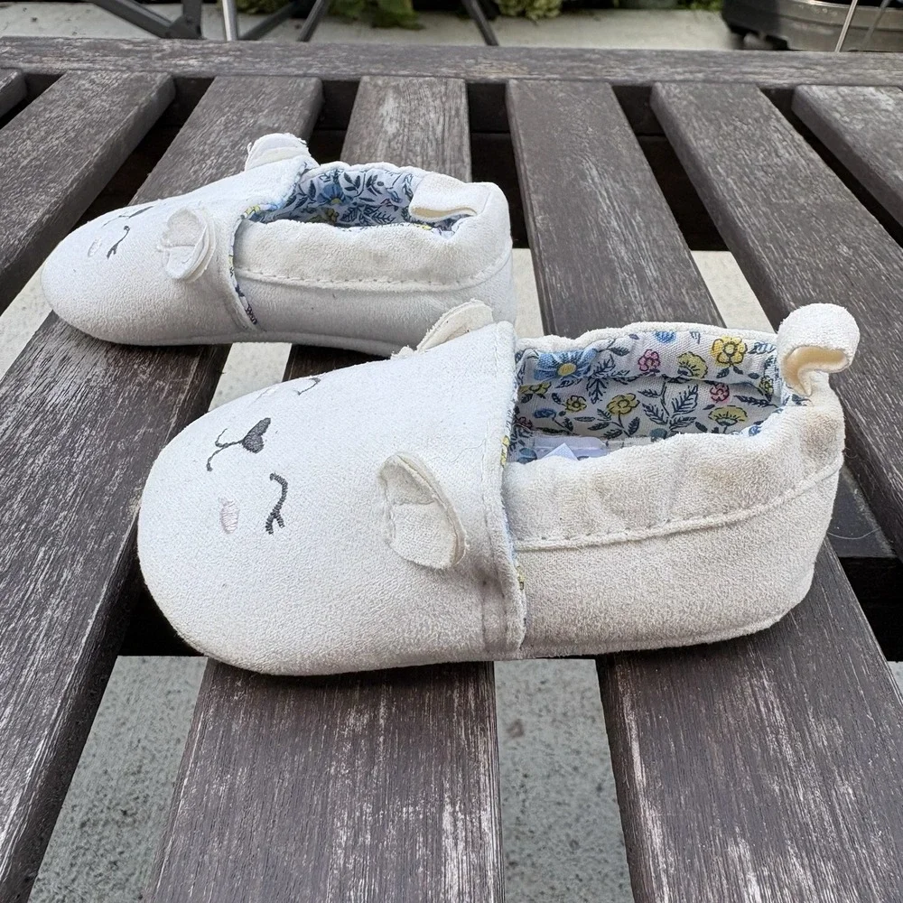 Carters Kids 0-3M White Crib Shoes Animal Core Faux Suede